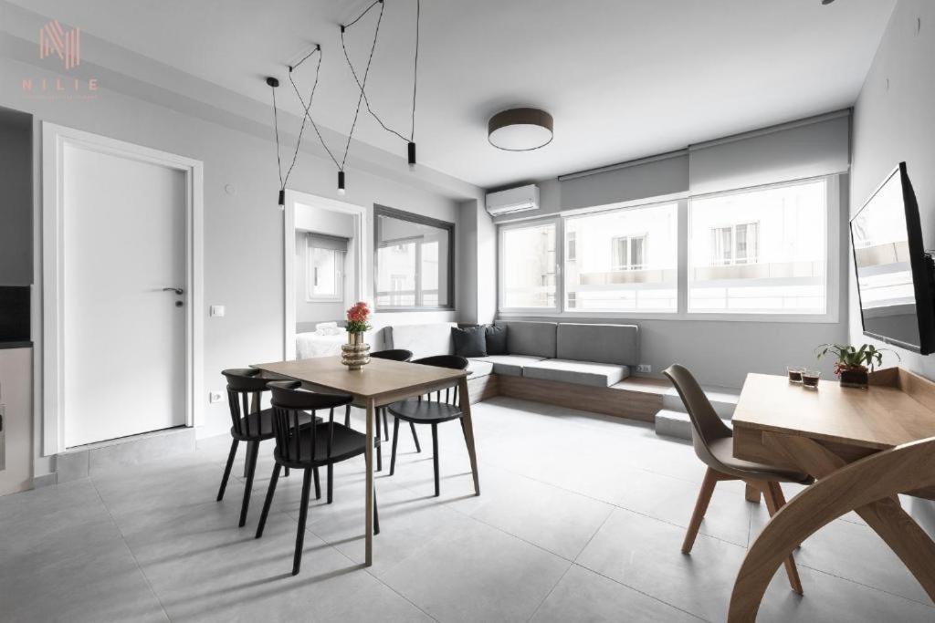 Big Apple Aprts, Nilie Hospitality Mgmt Apartment Tesalonika Bagian luar foto