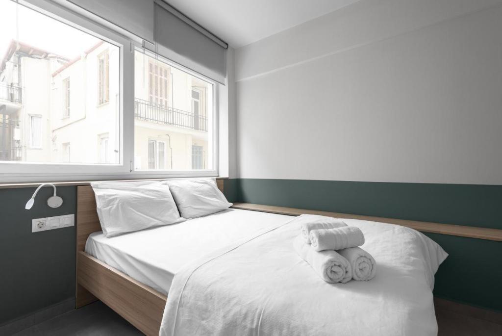 Big Apple Aprts, Nilie Hospitality Mgmt Apartment Tesalonika Bagian luar foto