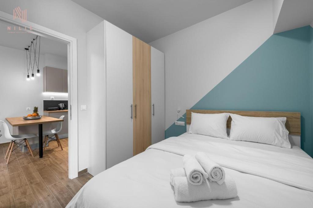 Big Apple Aprts, Nilie Hospitality Mgmt Apartment Tesalonika Bagian luar foto