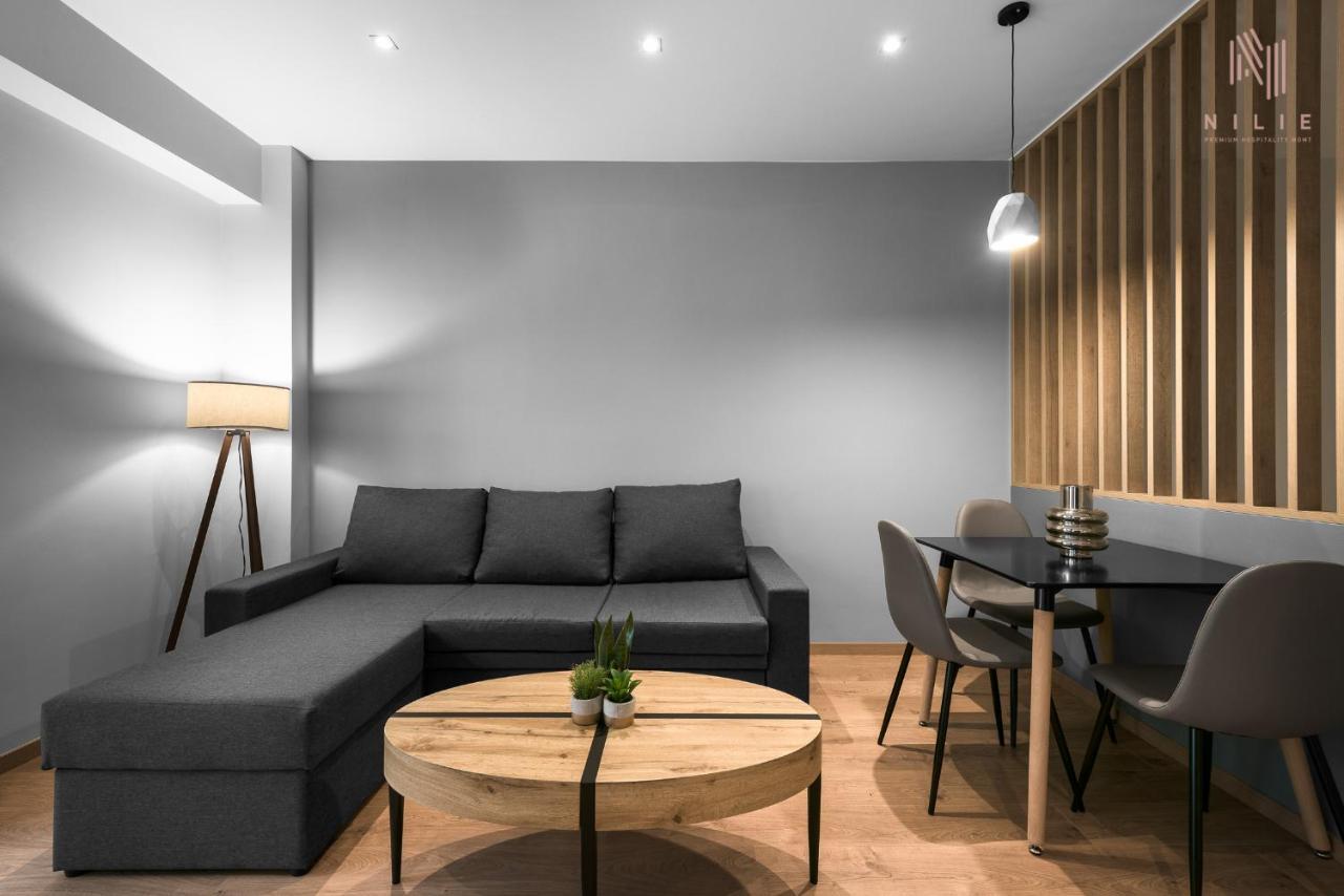 Big Apple Aprts, Nilie Hospitality Mgmt Apartment Tesalonika Bagian luar foto