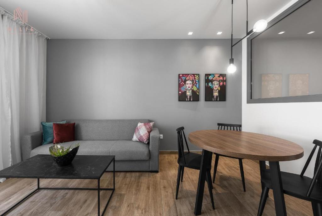 Big Apple Aprts, Nilie Hospitality Mgmt Apartment Tesalonika Bagian luar foto