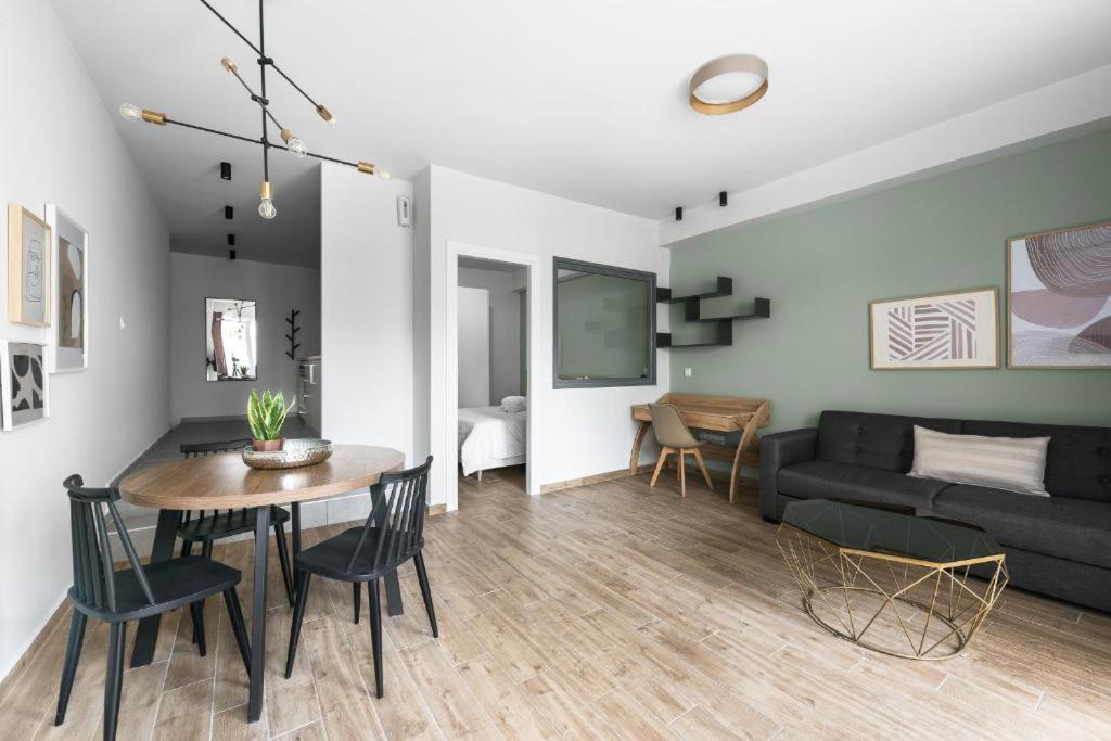 Big Apple Aprts, Nilie Hospitality Mgmt Apartment Tesalonika Bagian luar foto
