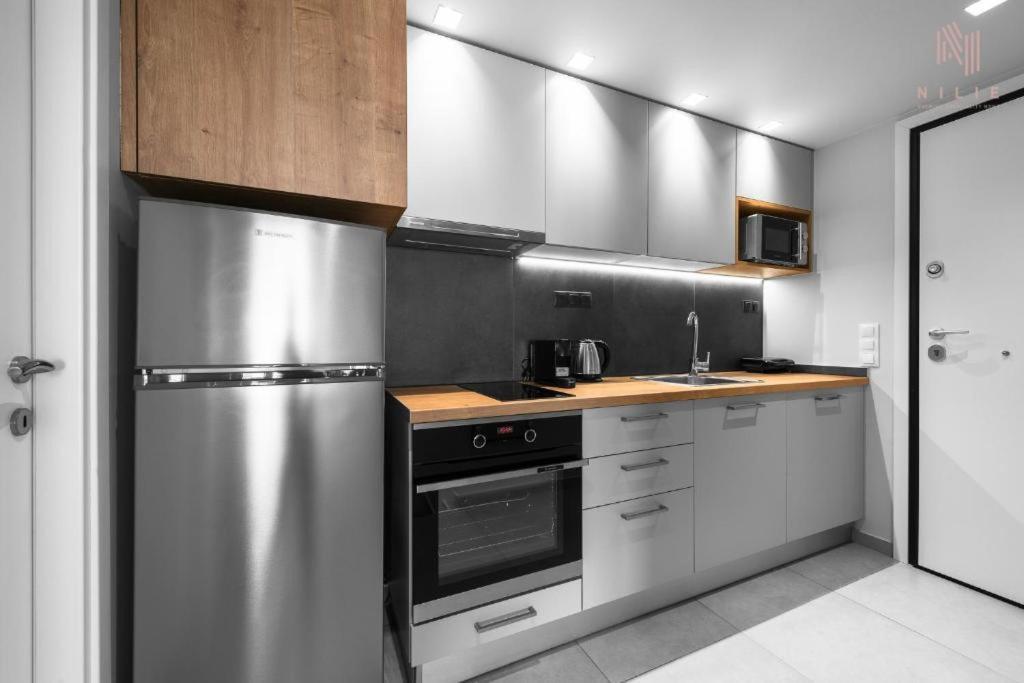Big Apple Aprts, Nilie Hospitality Mgmt Apartment Tesalonika Bagian luar foto