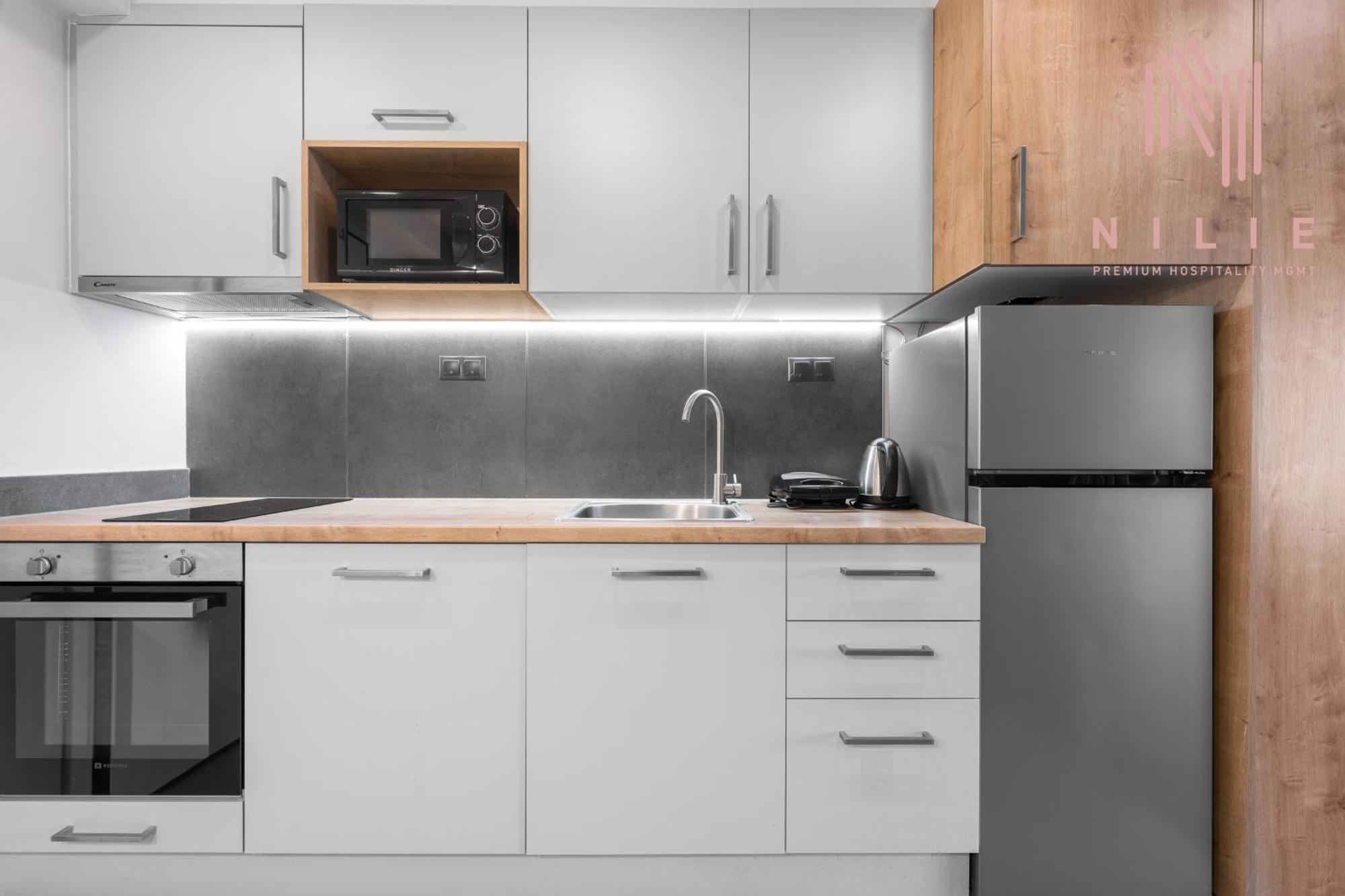 Big Apple Aprts, Nilie Hospitality Mgmt Apartment Tesalonika Bagian luar foto