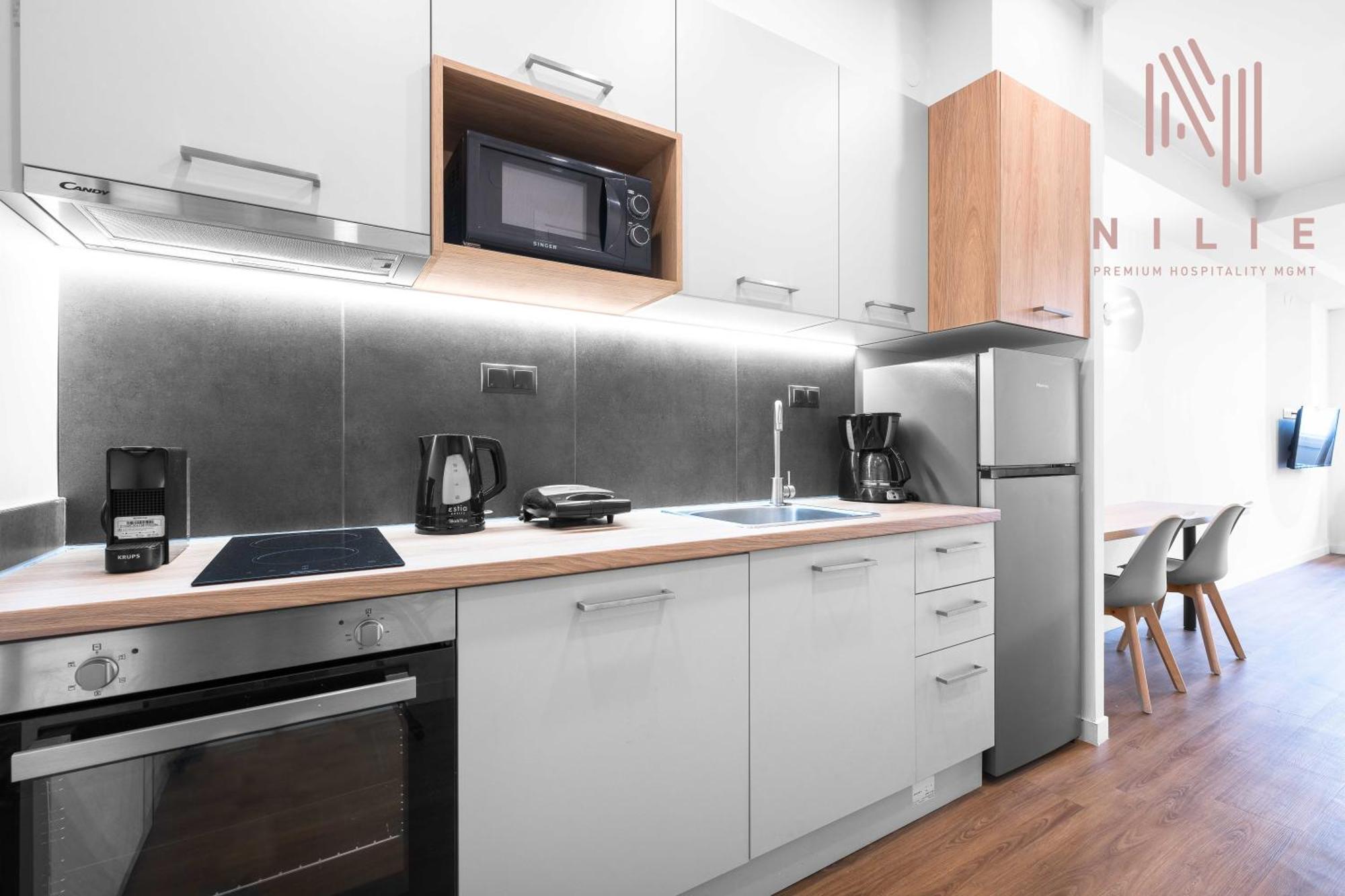 Big Apple Aprts, Nilie Hospitality Mgmt Apartment Tesalonika Bagian luar foto